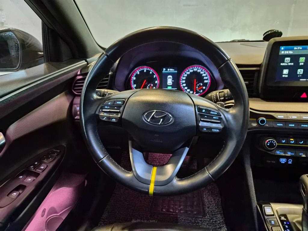 HYUNDAI Veloster - Vista 9