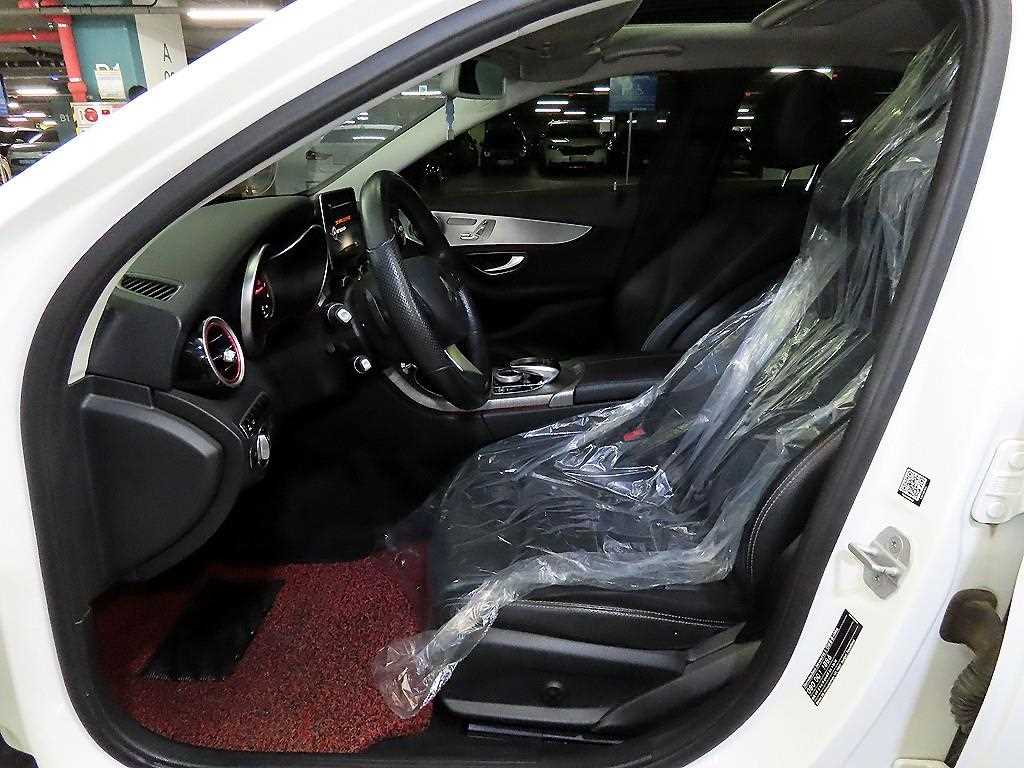 Mercedes Benz C Class - Vista 6