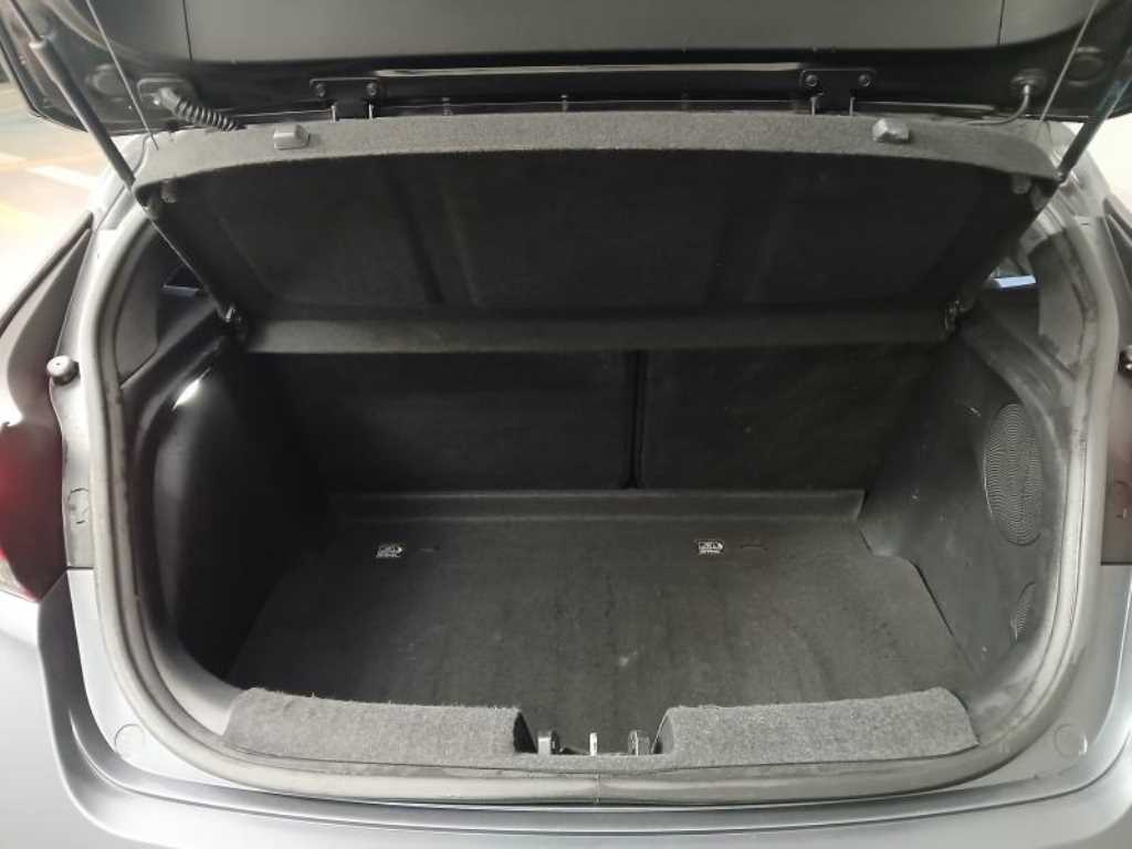 HYUNDAI Veloster 2021 Gris - Importación desde Corea - HF Imports Iquique - Foto 18