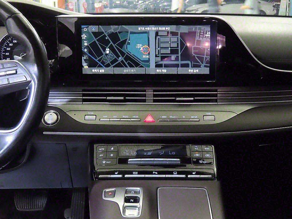 HYUNDAI Grandeur - Vista 11