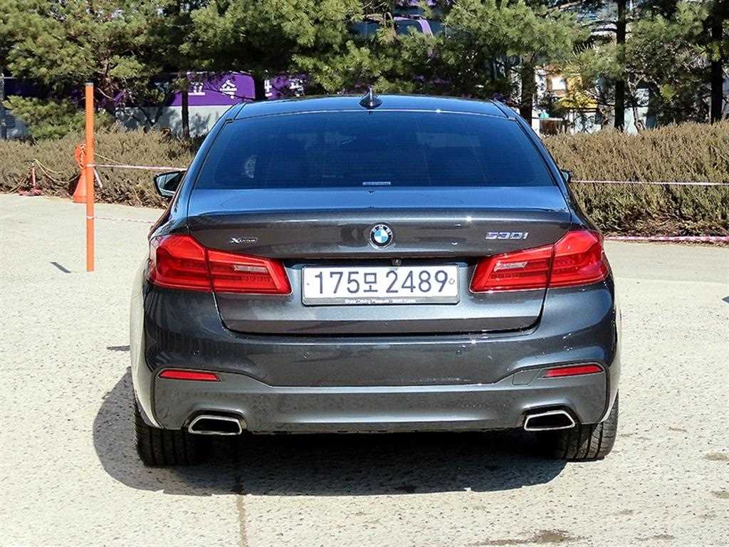 BMW 5 Series - Vista 4