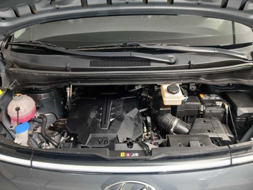 HYUNDAI Staria 2022 Gris - Importación desde Corea - HF Imports Iquique - Foto 19