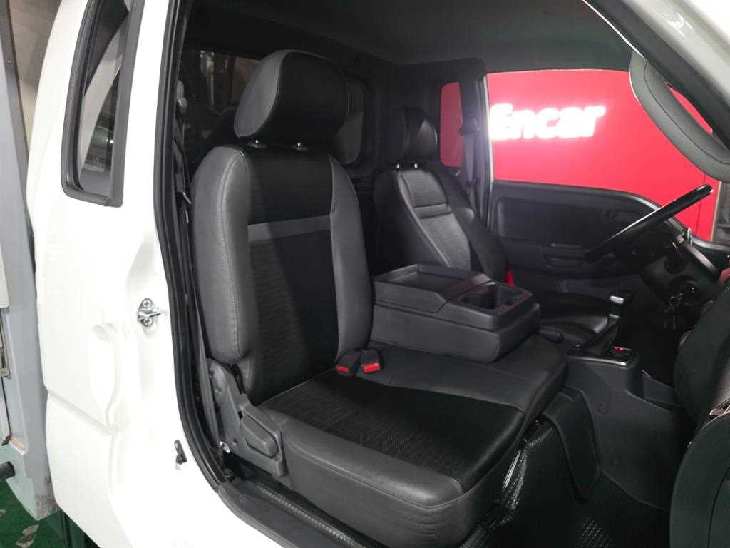 Small Truck Top_Wingbody 2022 Blanco - Importación desde Corea - HF Imports Iquique - Foto 13