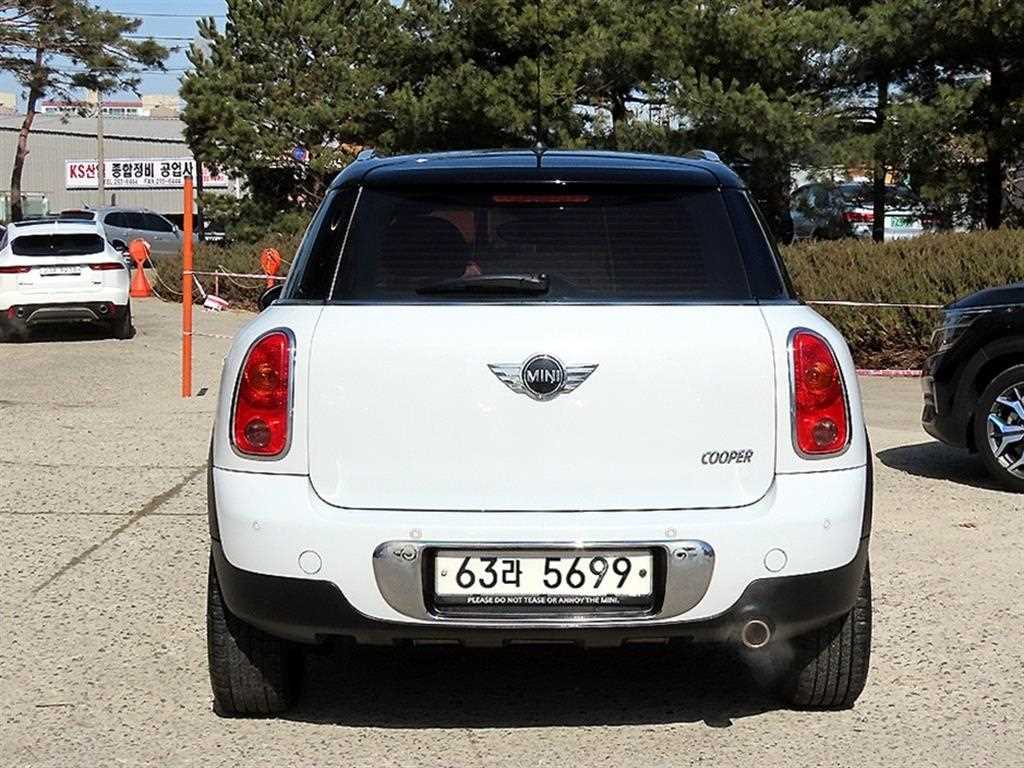 Mini Countryman - Vista 4