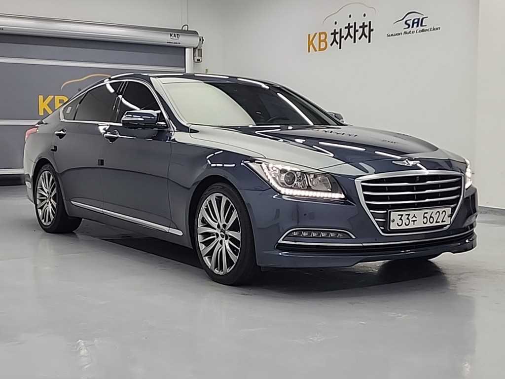 HYUNDAI Genesis - Vista 3