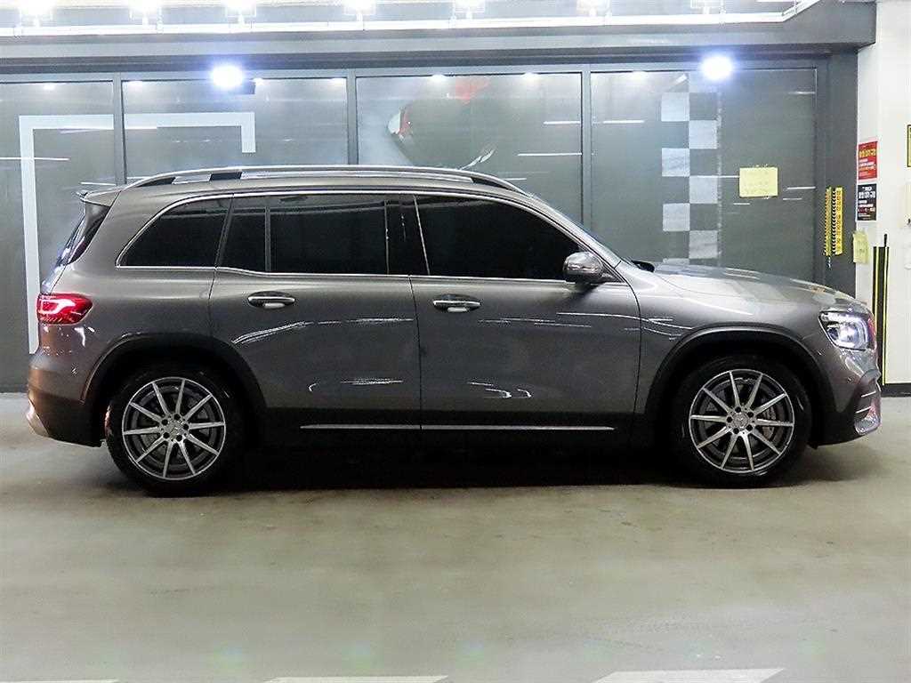 Mercedes Benz GLB Class - Vista 3