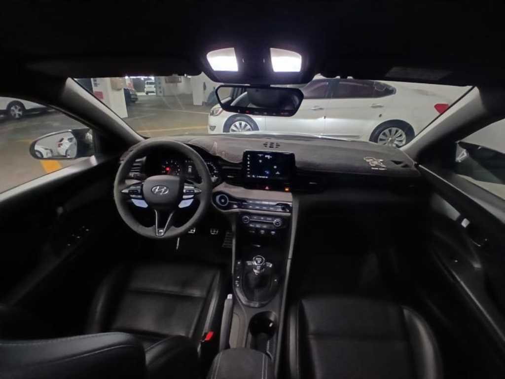 HYUNDAI Veloster - Vista 6