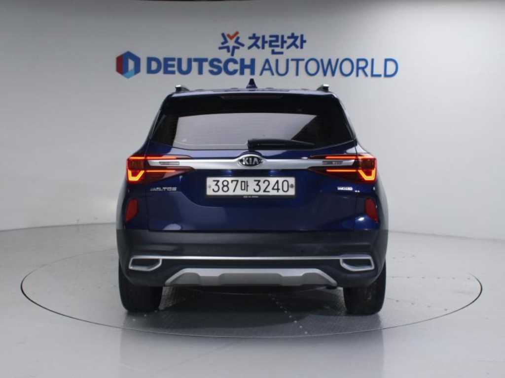 KIA Seltos - Vista 4