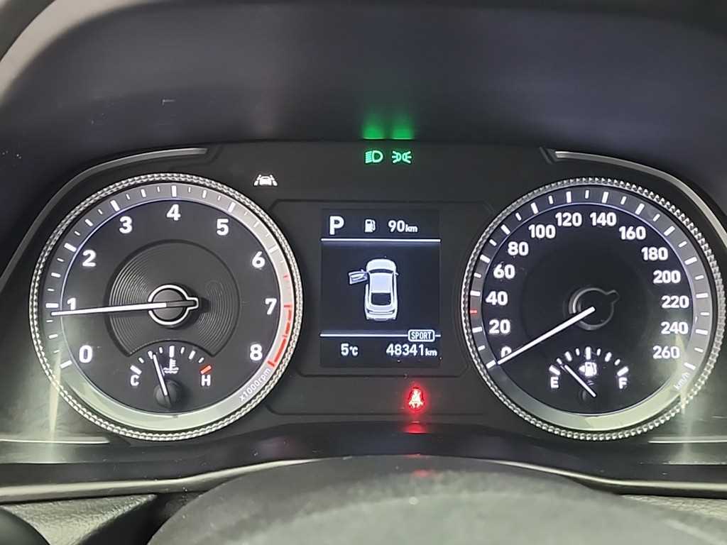 HYUNDAI Sonata - Vista 6