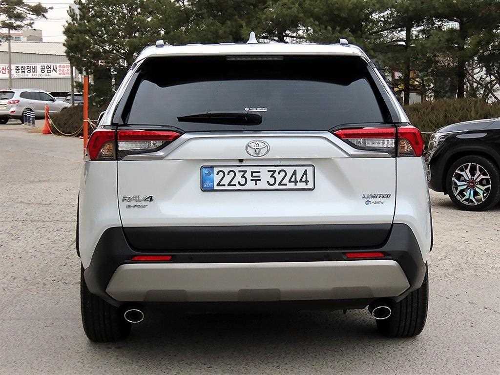 Toyota RAV4 - Vista 5