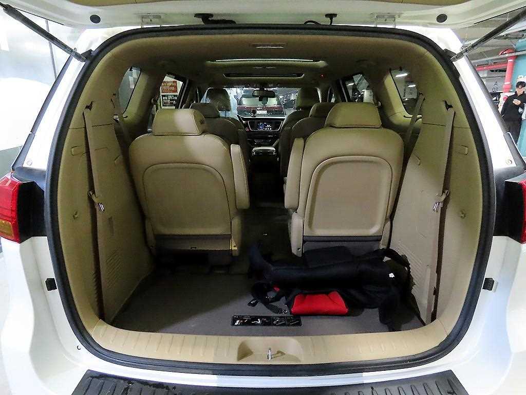 KIA Carnival 2017 Blanco - Importación desde Corea - HF Imports Iquique - Foto 16