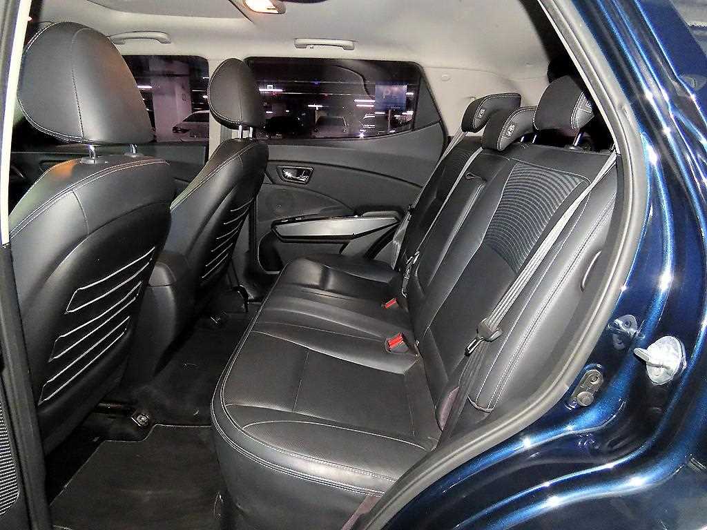 Ssangyong Tivoli - Vista 7