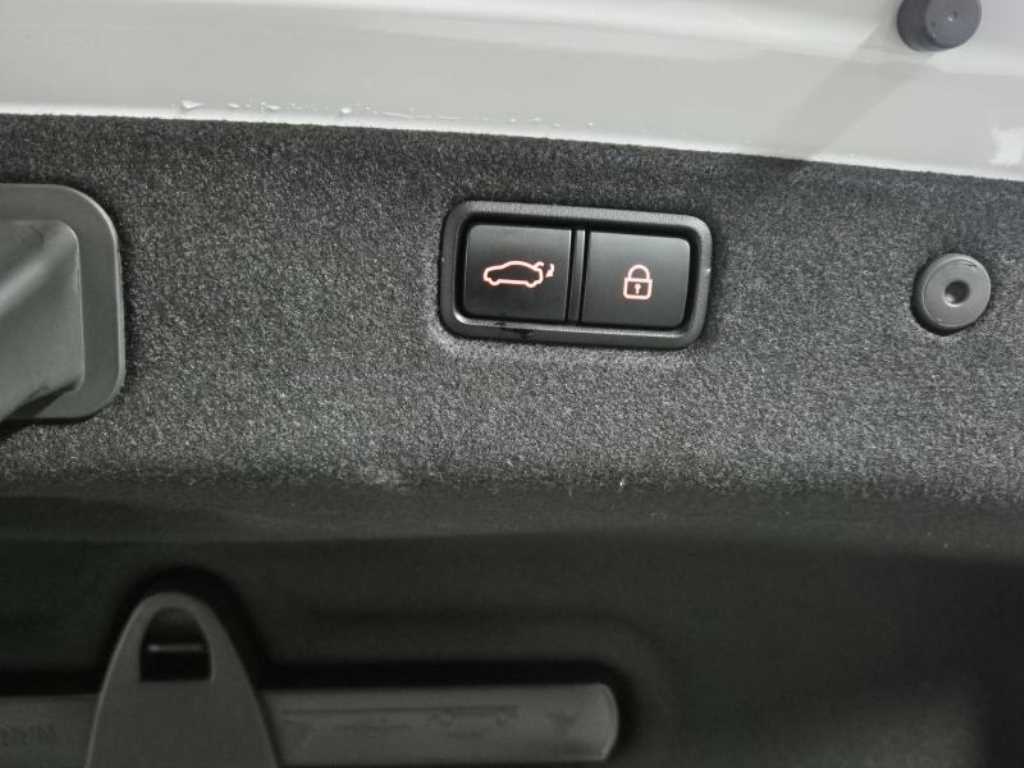 Genesis G70 - Vista 7