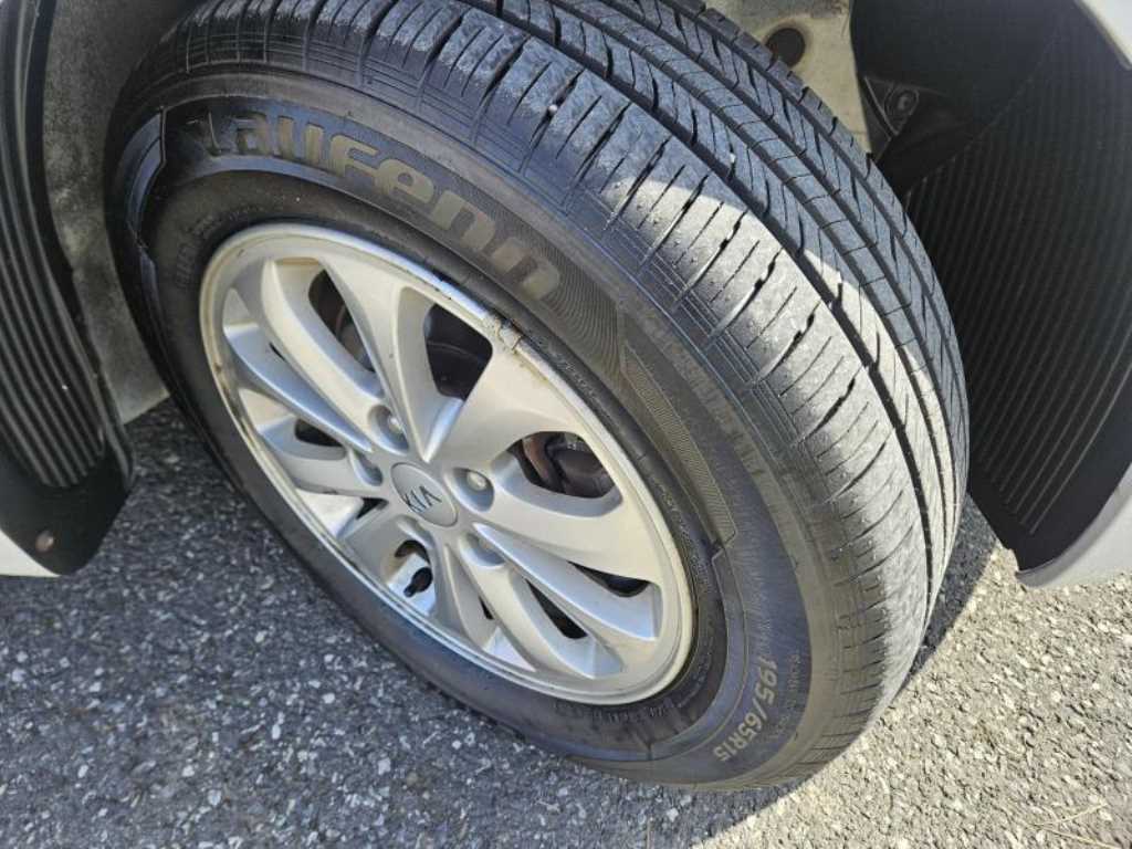 KIA K3 2015 Blanco - Importación desde Corea - HF Imports Iquique - Foto 19