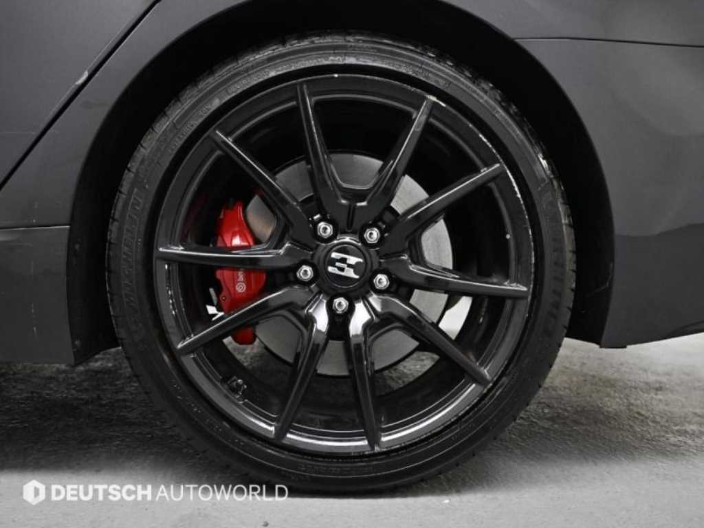 KIA Stinger - Vista 5