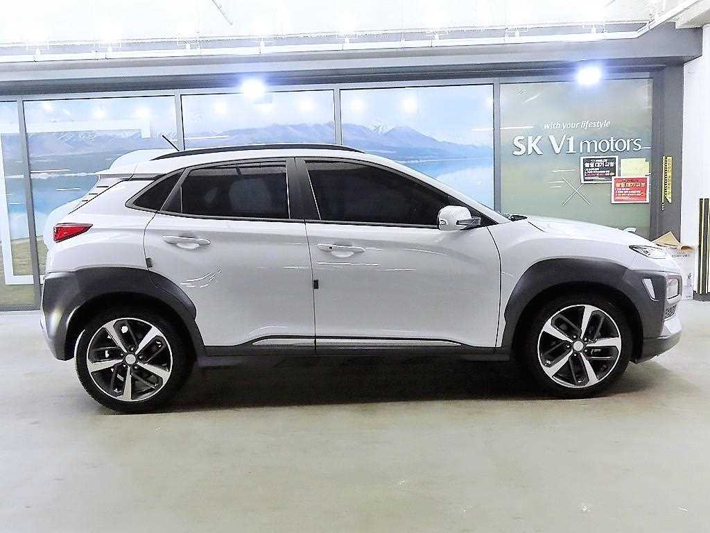 HYUNDAI Kona - Vista 3