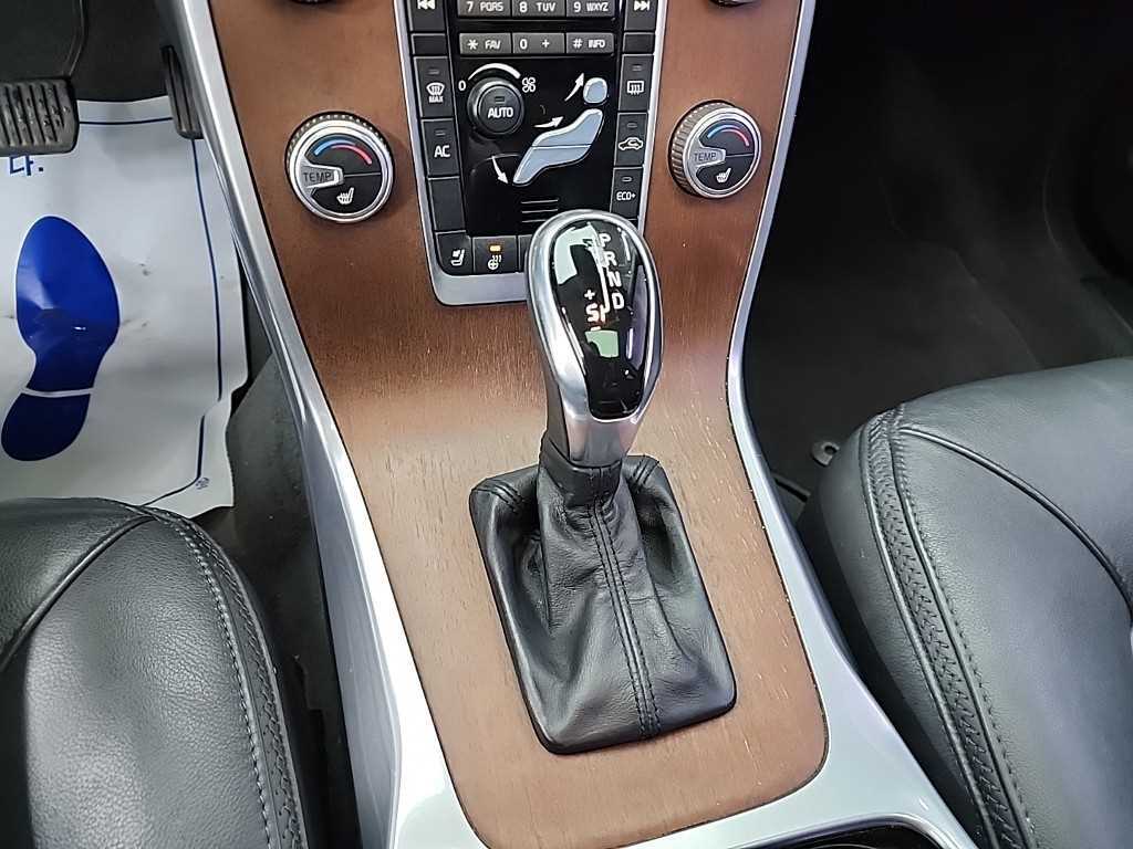 Volvo XC70 - Vista 8