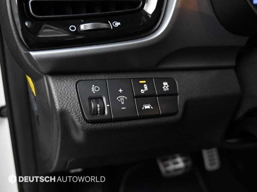 KIA Stonic 2020 Blanco - Importación desde Corea - HF Imports Iquique - Foto 17