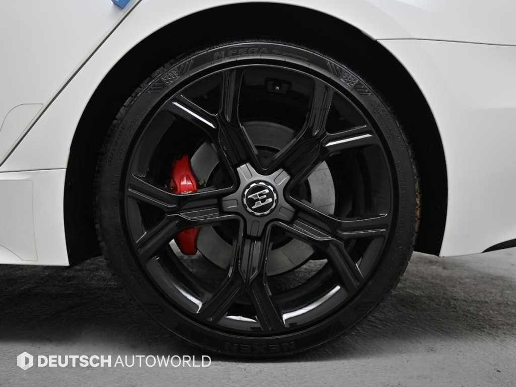 KIA Stinger - Vista 5