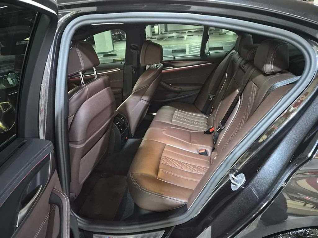 BMW 5 Series - Vista 7