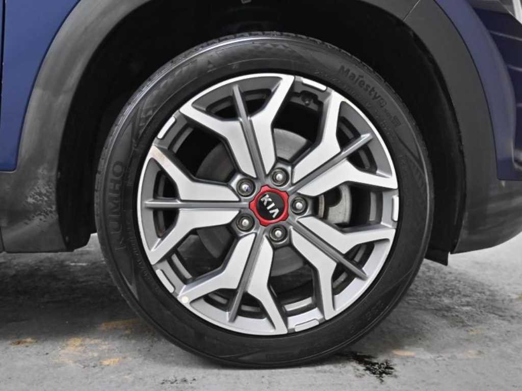 KIA Seltos - Vista 5