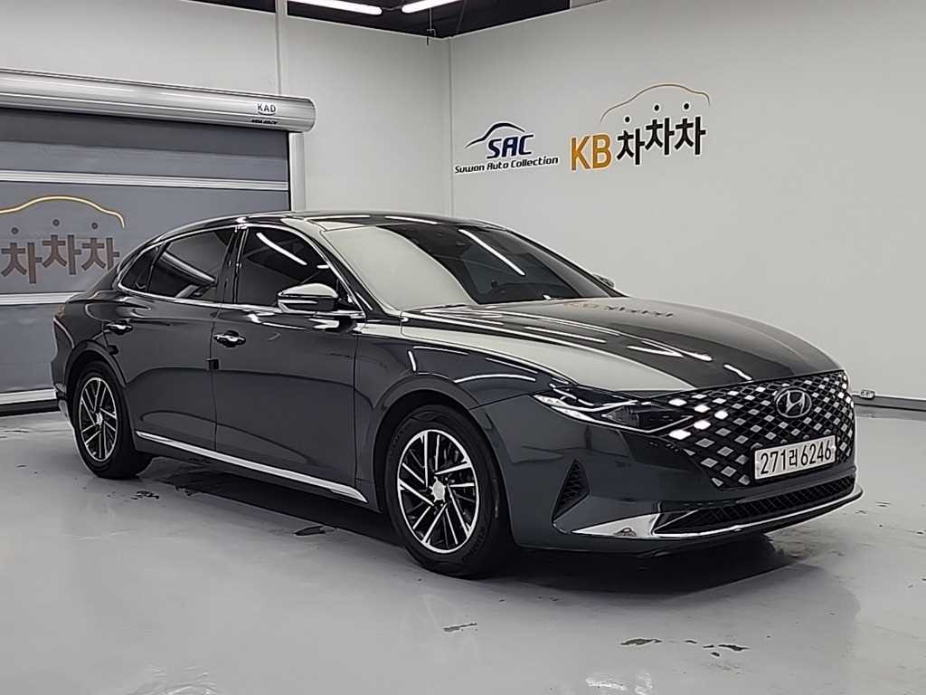 HYUNDAI Grandeur - Vista 5