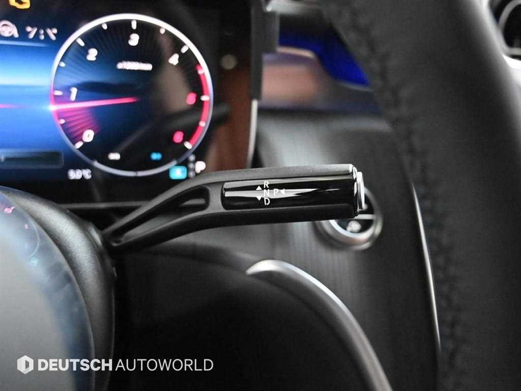 Mercedes Benz GLC Class - Vista 8