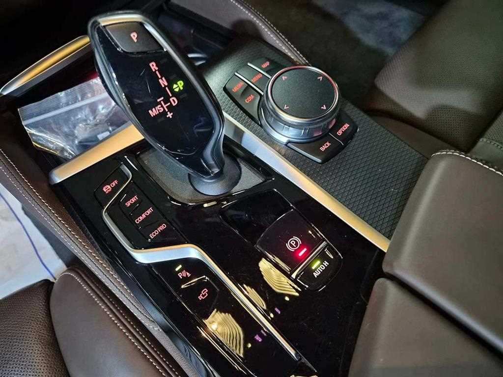 BMW 5 Series - Vista 11