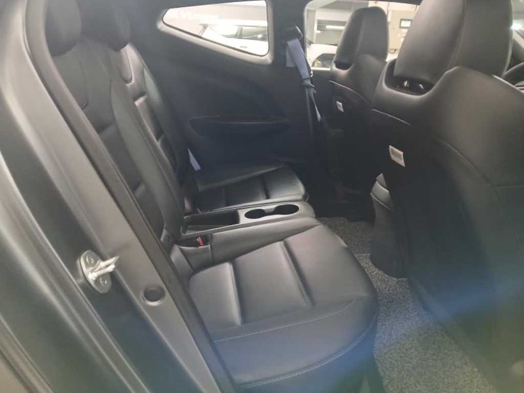 HYUNDAI Veloster - Vista 7