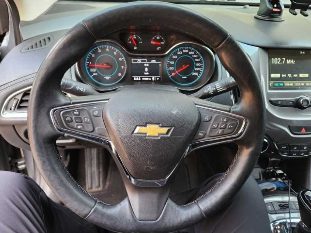 Chevrolet Cruise - Vista 8