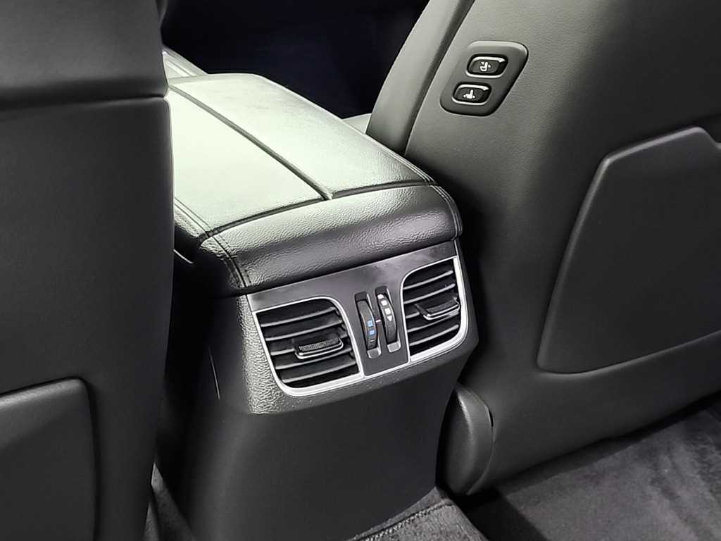 Genesis G80 - Vista 12