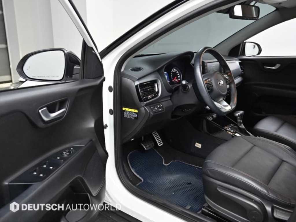 KIA Stonic - Vista 11