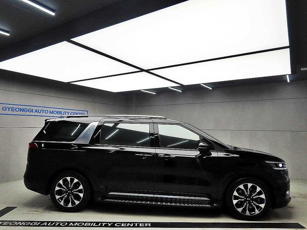 KIA Carnival - Vista 2