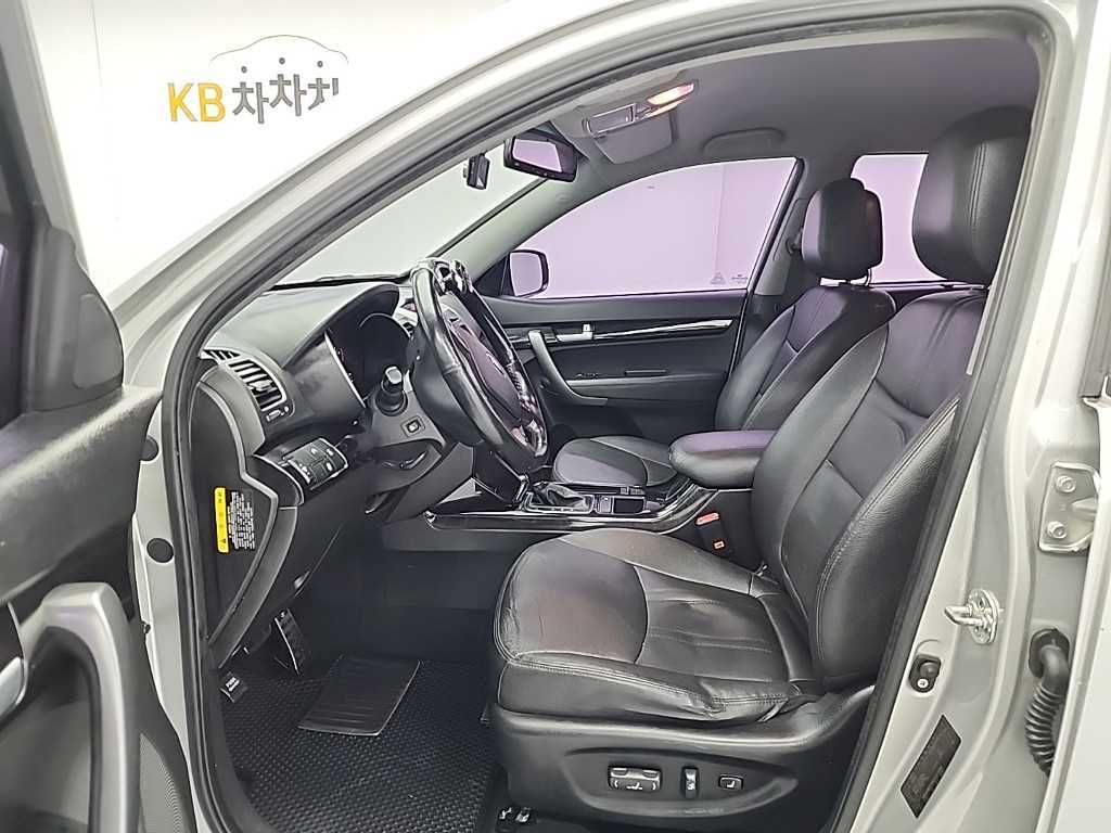 KIA Sorento - Vista 11
