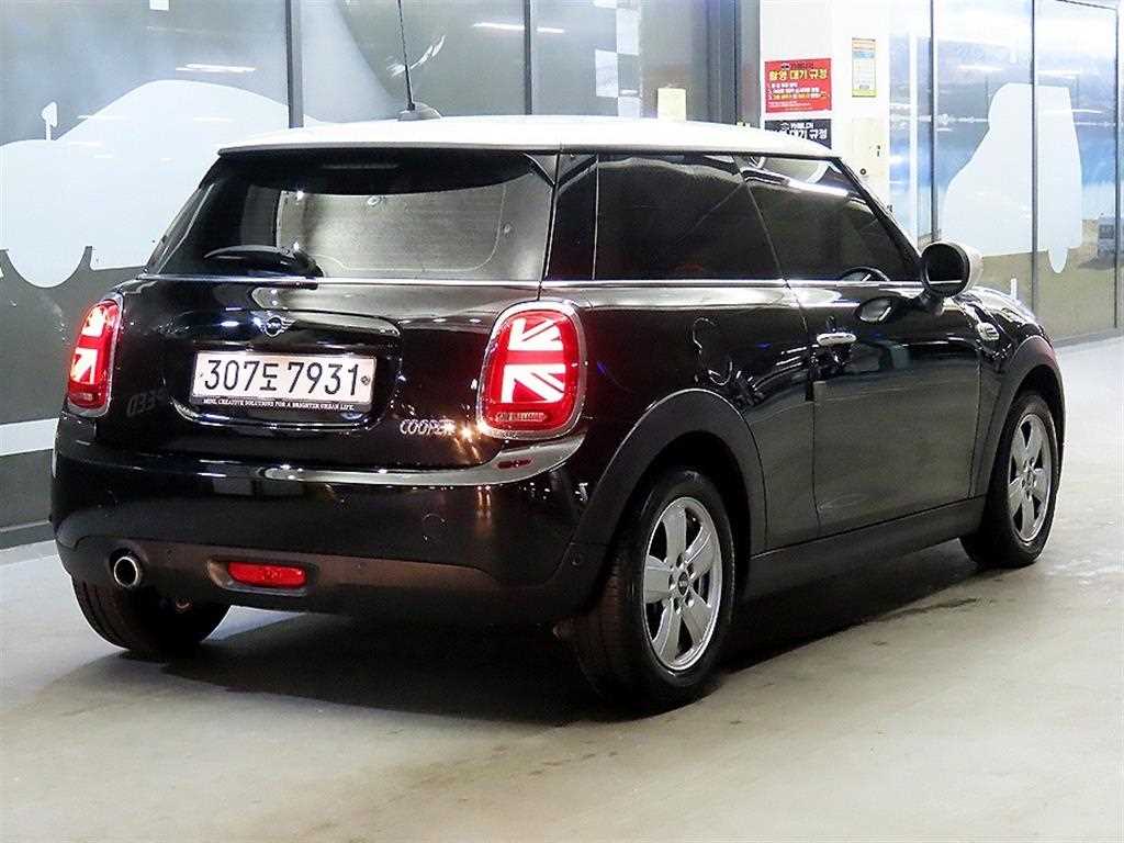 Mini Cooper - Vista 4