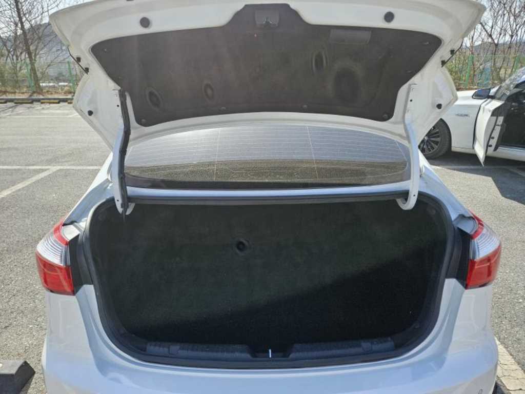 KIA K3 2015 Blanco - Importación desde Corea - HF Imports Iquique - Foto 20