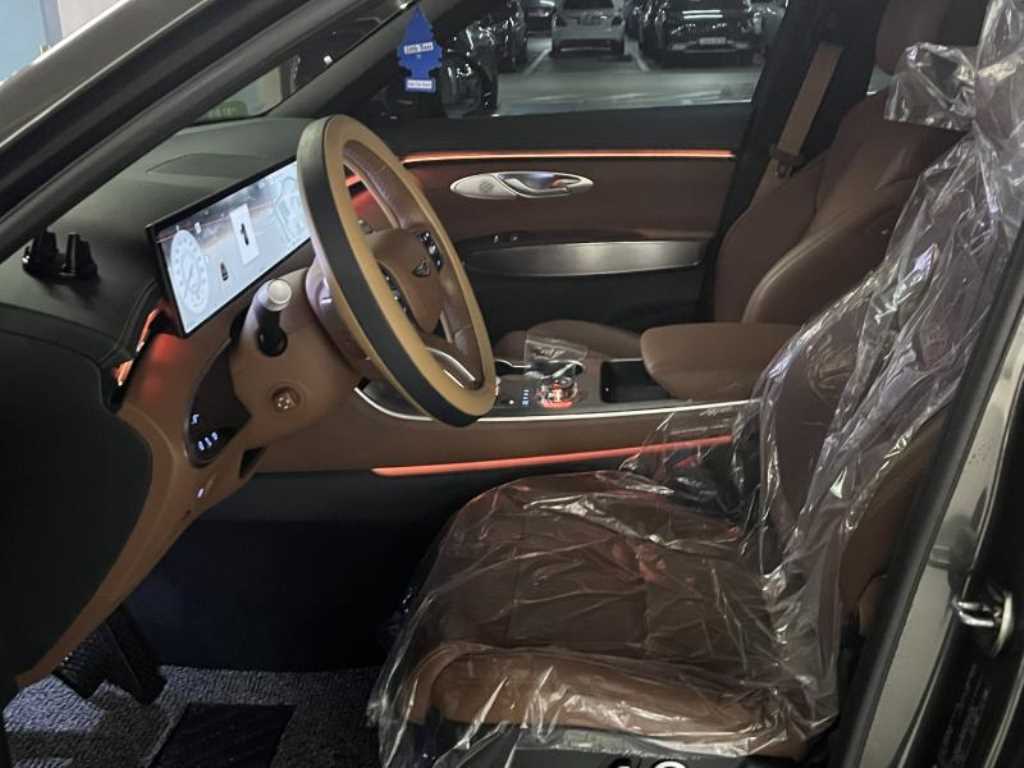 Genesis GV70 2025 Gris - Importación desde Corea - HF Imports Iquique - Foto 14