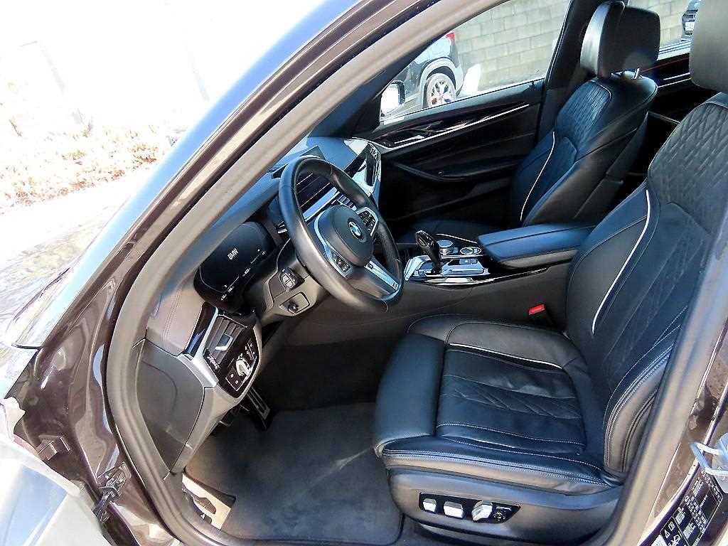 BMW 5 Series - Vista 5