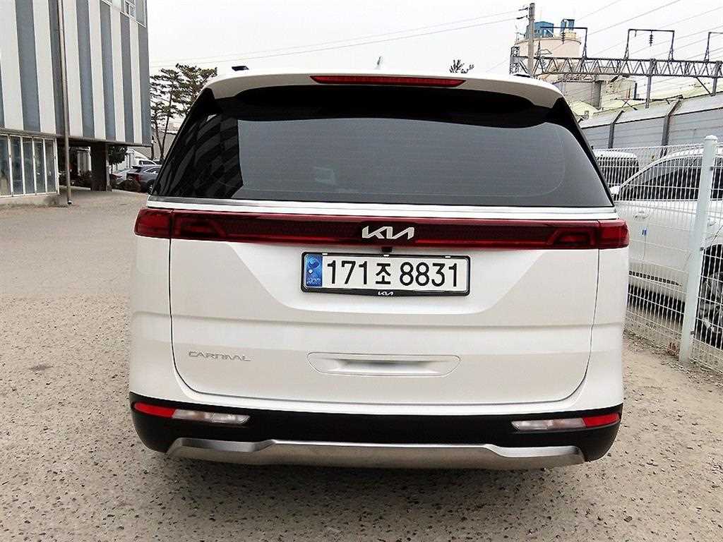 KIA Carnival - Vista 4