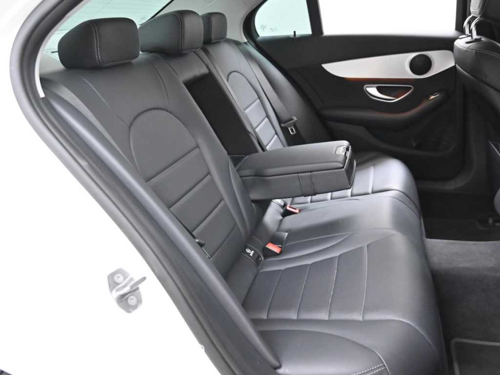 Mercedes Benz C Class - Vista 12