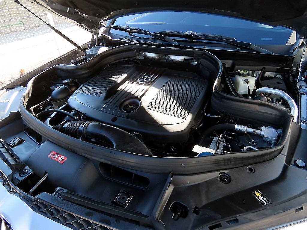 Mercedes Benz GLK Class 2013 Gris - Importación desde Corea - HF Imports Iquique - Foto 19