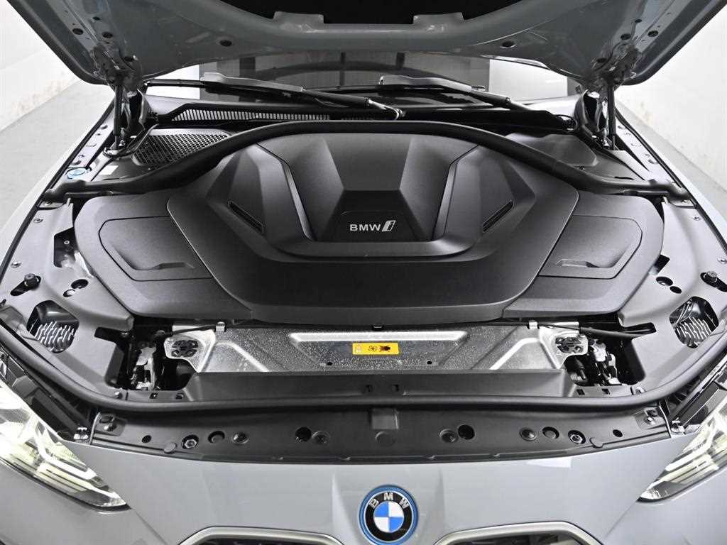 BMW i4 - Vista 6