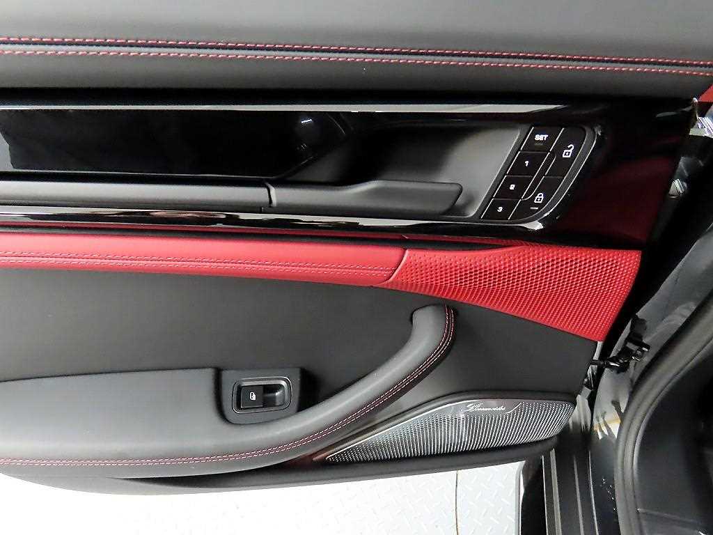 Porsche Panamera - Vista 12