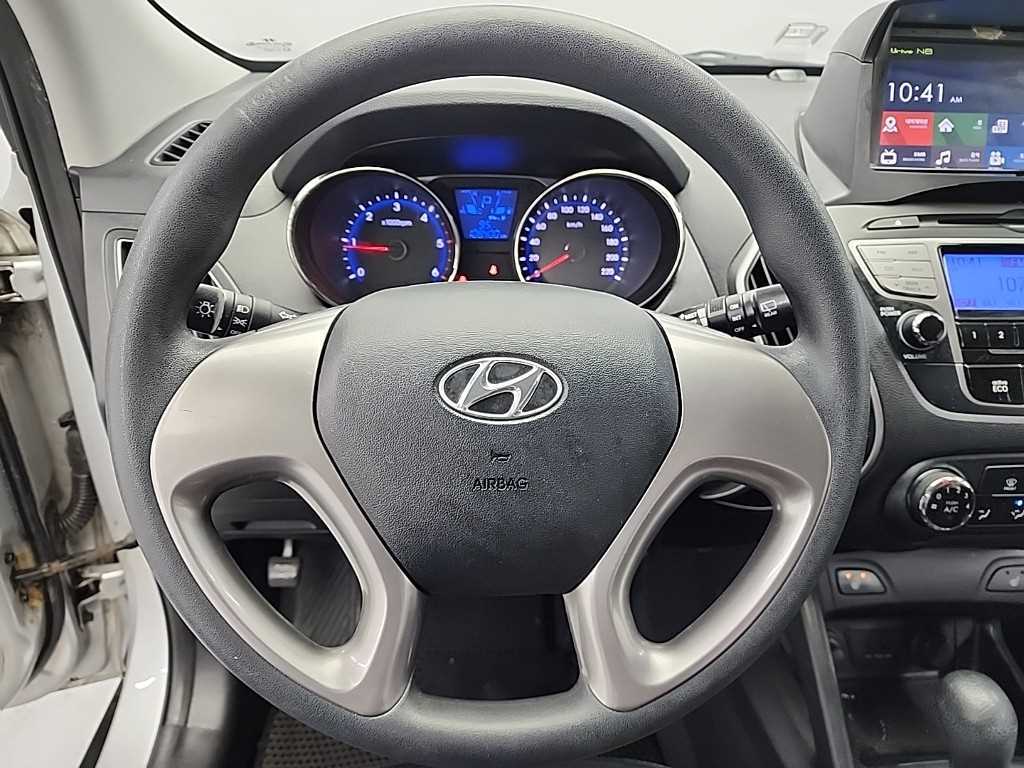 HYUNDAI Tucson - Vista 10