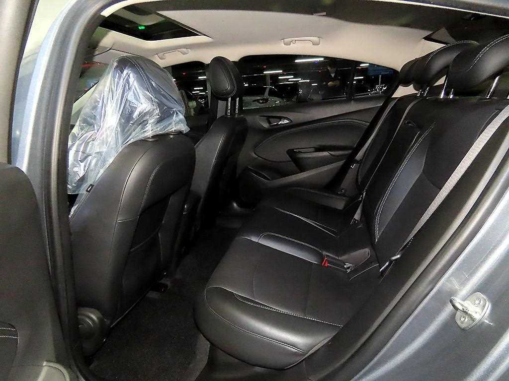 Chevrolet Cruise - Vista 7