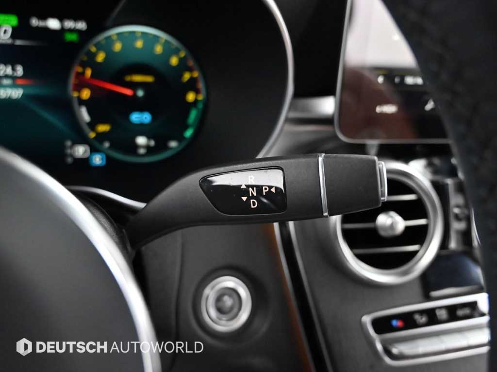 Mercedes Benz GLC Class - Vista 8