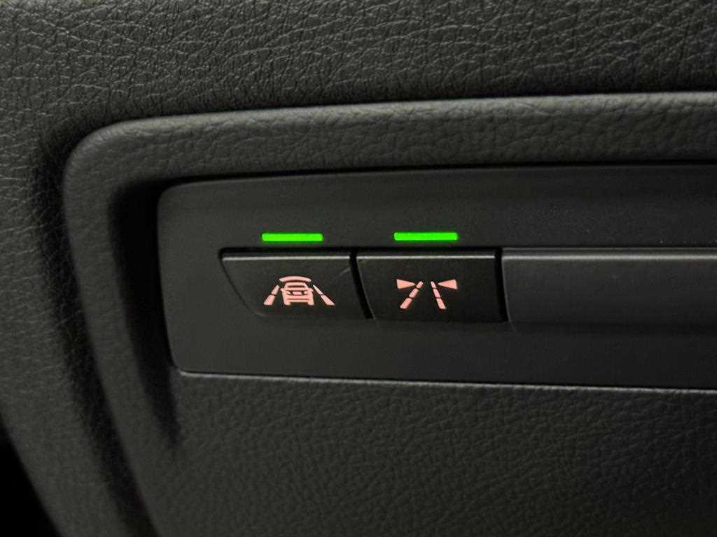 BMW 3 series 2017 Negro - Importación desde Corea - HF Imports Iquique - Foto 18