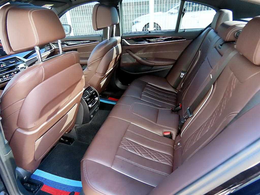 BMW 5 Series - Vista 6