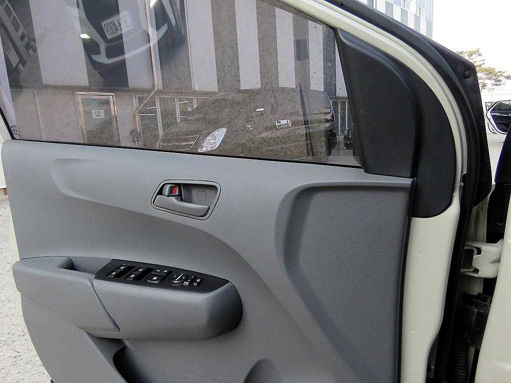 KIA Morning - Vista 11