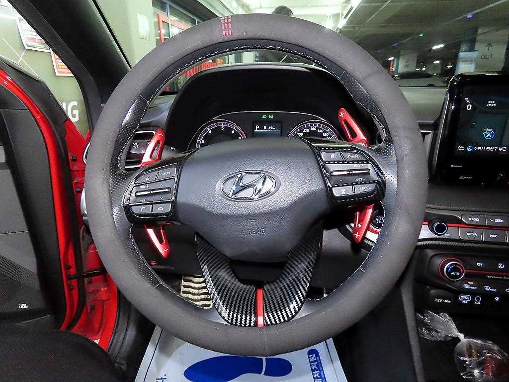 HYUNDAI Veloster - Vista 8